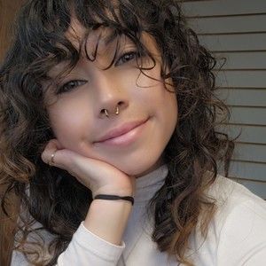 Meet your Posher, Eleinnee